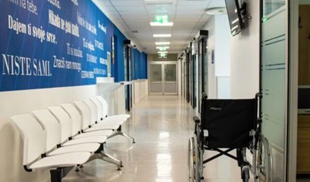 Potvrđena optužnica za sporne natječaje u UKC-u Tuzla u korist tvrtke iz Mostara, posljedice snosili onkološki pacijenti