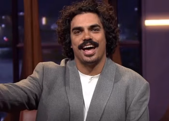 Poziv na istragu ABC-a zbog nove emisije koja napada Dan Australije koju vodi bivši velikan AFL-a Tony Armstrong: ‘najniža vrijednost svih vremena’