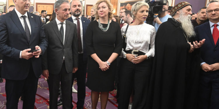 Premijer Plenković: ‘Mir Božji, Hristos se rodi’