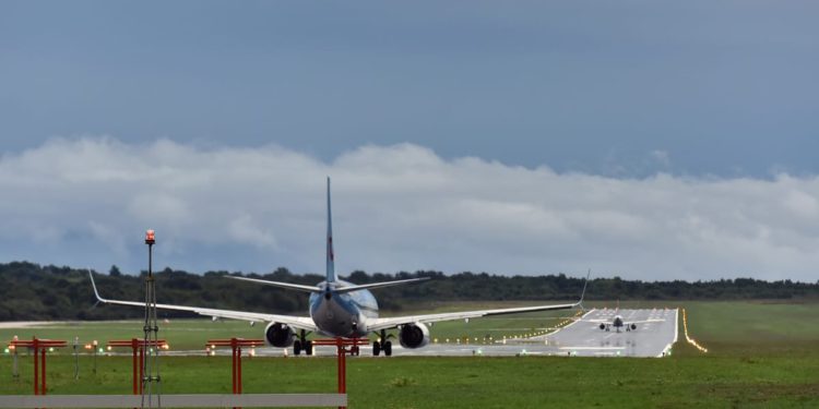 Psihički bolesnik preskočio ogradu pulskog aerodroma pa se vozio po pisti, a zatim…