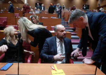 SDP-ova Vlada u sjeni: Šef partije ima plan i sastavlja svoj shadow cabinet, a ovo su mu ministri