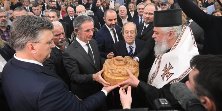 SNV ugostio i nesuđenu ministricu Slobodana Miloševića: Skandal u režiji Borisa Miloševića ne jenjava