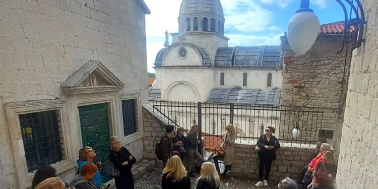 STARO SRCE MOGA GRADA Šibenski vodiči pozivaju na besplatni razgled