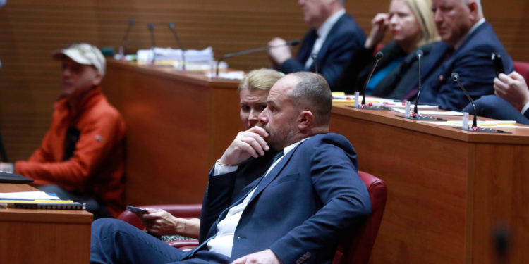 Sabor objavio tko je najviše potrošio od zastupnika: Trošilo se na automobile, hotele…