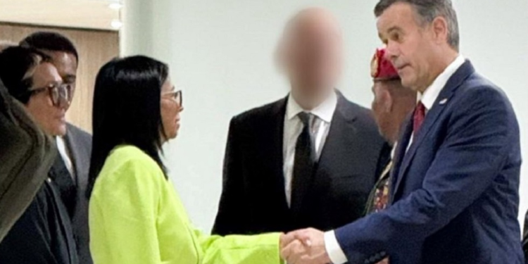 Šef CIA-e sastao se s privremenim čelnikom Venezuele (SLIKE) — RT World News