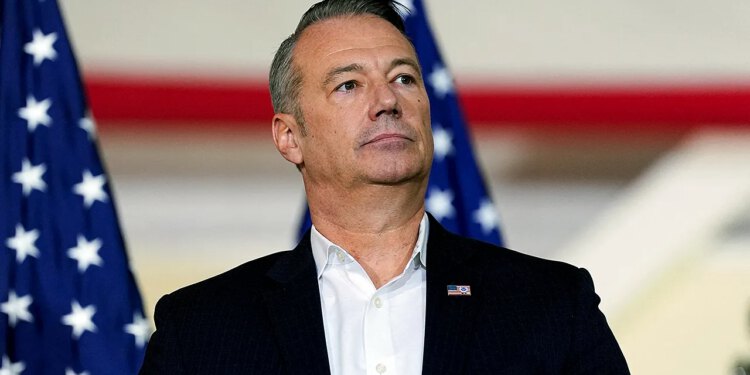 Šef ICE-a kaže da se agenti suočavaju s ‘stalnim preprekama’ nakon naleta automobila s migrantima u Teksasu