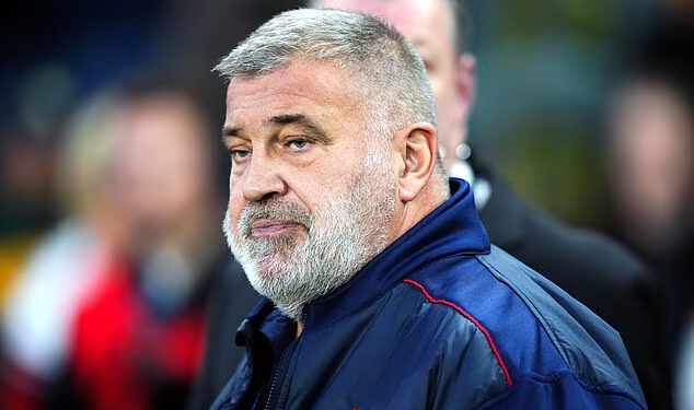 Selektor Engleske Shaun Wane podnio je ostavku uoči Svjetskog prvenstva u ragbi ligi nakon turobne kampanje pepela