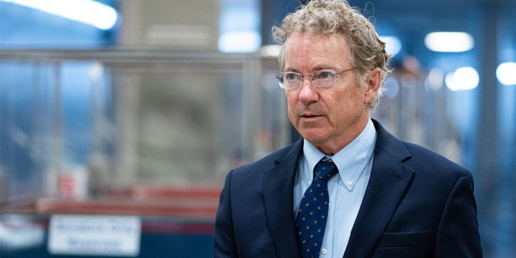 Senator Rand Paul kaže da su SAD u ‘stalnom ratu’ s Venezuelom za nabavu nafte