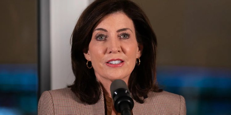 Senatori GOP-a New Yorka pozivaju Hochula da pokrene istragu o prijevari nakon optužbi iz Minnesote