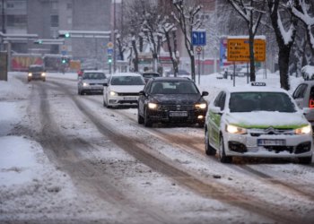 Slobodna Dalmacija – Ekstremna zima Hrvatima koji voze dizelaše izbila golemi novac! Sve je počelo kobnim greškama na benzinskim postajama