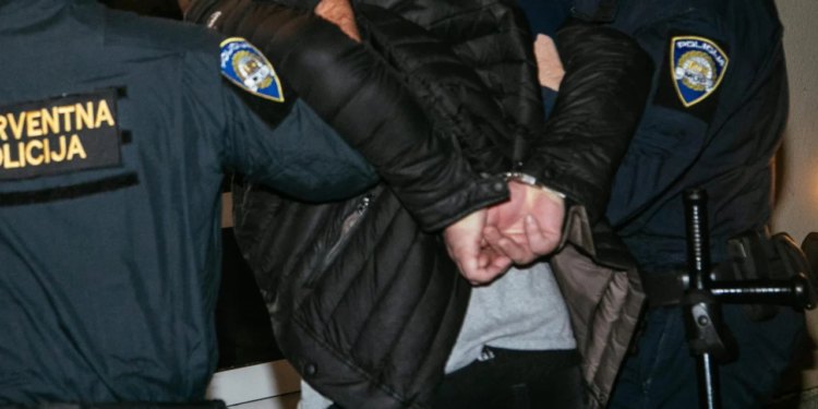 Slobodna Dalmacija – FOTO U Imotskom kokain dilao