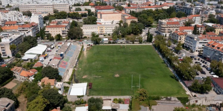 Slobodna Dalmacija – Kakva fešta, Splićanin dobio Eurojackpot! Listić je uplatio kraj Starog placa, iznos je ozbiljan, evo njegove formule