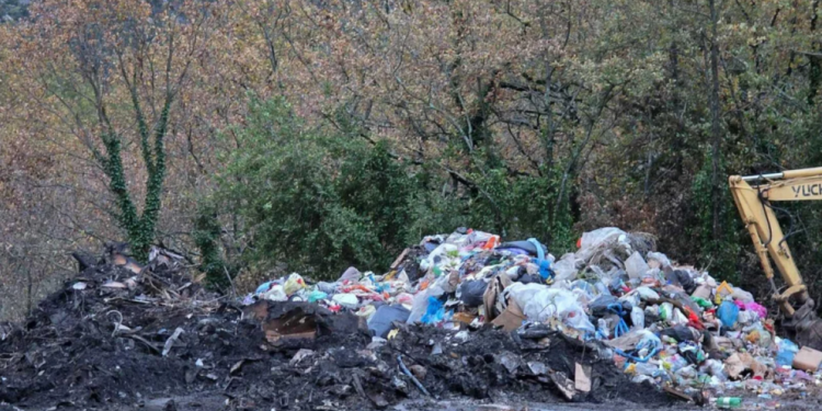 Slobodna Dalmacija – Mještanin upozorava na divlje odlagalište smeća, načelnik Antunica tvrdi: ‘Problem je brzo riješen, nema onečišćenja’