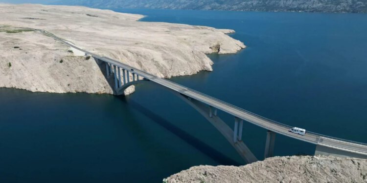 Slobodna Dalmacija – Ne proizvodi se na Pagu samo sir: sve više je novorođenih