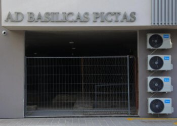 Slobodna Dalmacija – Obrat oko gradnje u centru Splita, umjesto stanova stiže hotel?! A što je s vrijednom baštinom? ‘Prošla baba s kolačima’