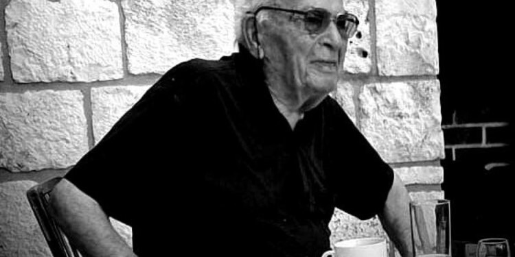 Slobodna Dalmacija – Preminuo najstariji Rogožnjanin: ‘Bio je legenda, prava enciklopedija našeg malog mista’