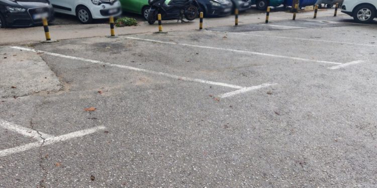 Slobodna Dalmacija – Splićani u šoku! Digli im parking u nebo, ostali bez omiljene oaze: ‘Tjera nas se iz grada!’ ‘Kome je ovo u interesu?’