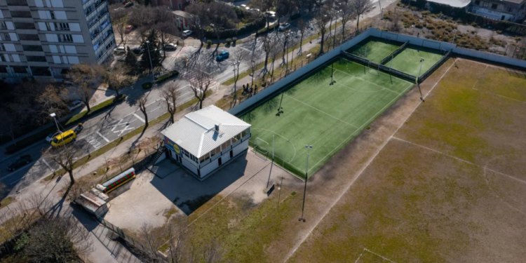 Slobodna Dalmacija – Tvrtka Ante Maslova dobila posao obnove splitskoga nogometnog travnjaka!