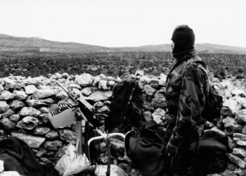 Slobodna Dalmacija – VIDEO Osvanula rijetka snimka dalmatinske brigade u kojoj je bio i Thompson, pogledajte kadrove stare više od 30 godina