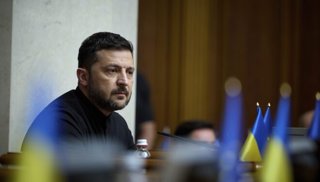 Službeno prima ‘sirotinjsku’ plaću, a obitelj mu okreće milijune: Kako je Zelenski stekao bogatstvo