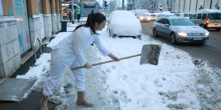 Snijeg bi mogao po džepu ‘oplesti’ brojne Hrvate: ‘Kazne od 15 pa do 5 tisuća eura’