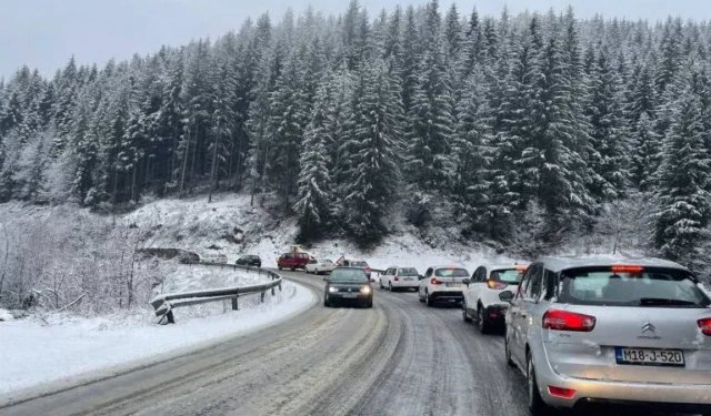 Snijeg paralizira promet u BiH: Izdano narančasto upozorenje, problemi na cestama