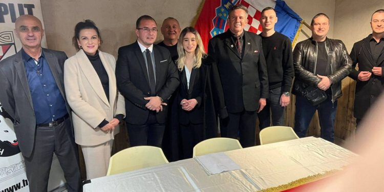Splitski HSP od večeras ima novo vodstvo: S ovim imenima stranka “grabi” prema kotarskim izborima