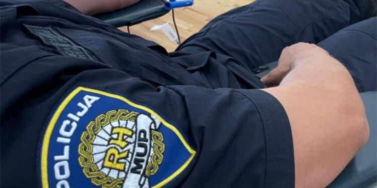 Splitski policajci darovali 180 doza krvi