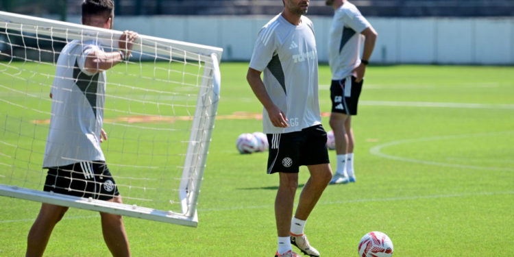 Sportske novosti – Dramatična promjena plana priprema: Dinamo, Hajduk i Rijeka maltene kod kuće, Osijek u Tursku, u egzotiku samo jedan klub