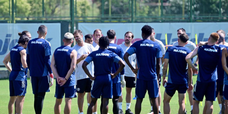 Sportske novosti – Hajduk započeo s pripremama: 30 igrača na prvoj prozivci, dvojica kasne, jednom pošteda