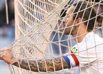 Sportske novosti – Livaja novi ugovor s Hajdukom drži u ladici već tri mjeseca, moguć i dosad nezamisliv scenarij! Otkrivamo što se dogodilo