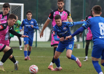 Sportske novosti – Lokomotiva dvaput stizala Slavenovo vodstvo i na kraju osvojila treće mjesto na Arena kupu