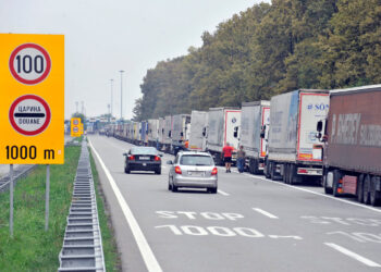 Srbima stiglo upozorenje za Hrvate na granici: ‘Dobro pazite u koju kolonu idete’
