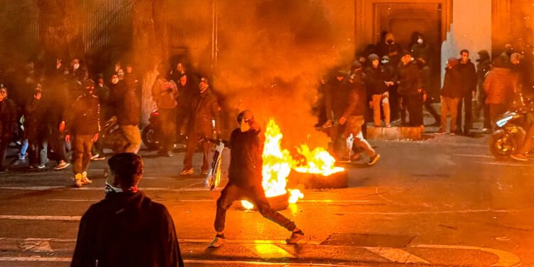 Stručnjaci kažu da su iranske manjine ključne u ustanku protiv vlade