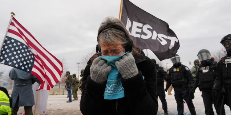 Sudac ograničava taktiku agenata ICE-a protiv mirnih prosvjednika u Minneapolisu