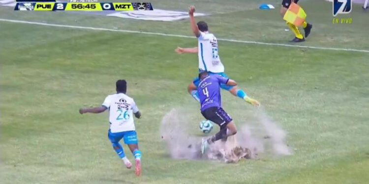 Sve samo ne Svjetsko prvenstvo! U Meksiku se otvara ponor na terenu