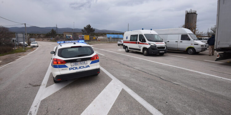 Teška prometna nesreća kod mjesta Pađene: Poginuo muškarac