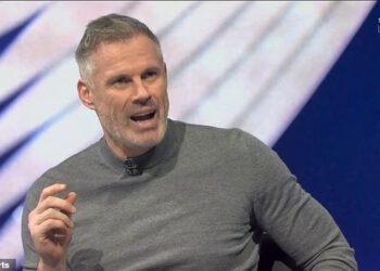 Thierry Henry ostao je zapanjen dok je Jamie Carragher brutalno napadao Garetha Southgatea dok ga je ISKLJUČIO od dobivanja posla u Manchester Unitedu