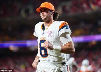 Tko je Jarrett Stidham? Rezerva Broncosa spremna je za početak AFC prvenstva nakon ozljede Bo Nixa