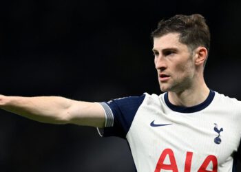 Tottenham, strah za Bena Daviesa: kisik i nosila nakon ozljede