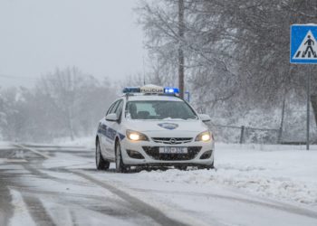 Tragedija u Dalmatinskoj zagori: U sudaru kamiona i osobnog vozila poginula jedna osoba