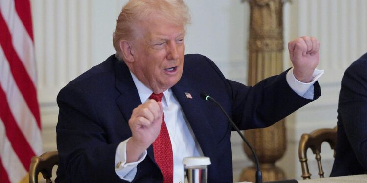 Trump bi mogao imati doživotno mjesto predsjednika ‘mirovnog odbora’ – Bloomberg — RT World News