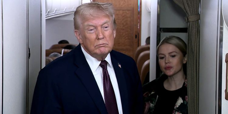 Trump kaže da SAD moraju osvojiti Grenland kako bi blokirale prijetnje Rusije i Kine