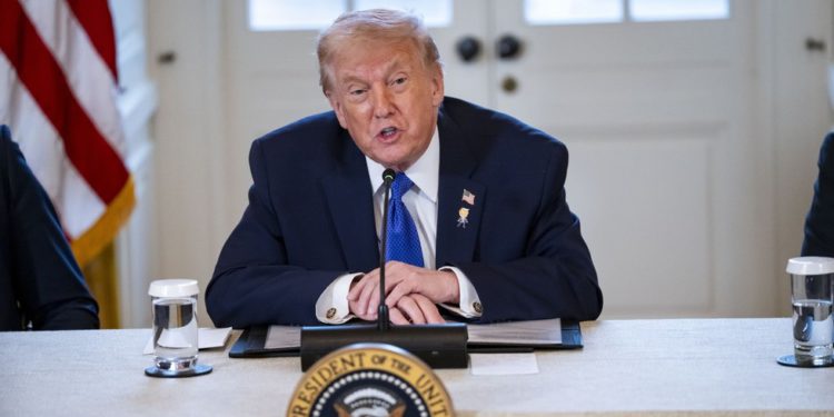 Trump proglasio ‘izvanredno stanje’ kako bi zaštitio venezuelanske naftne fondove u vlasništvu SAD-a – RT World News