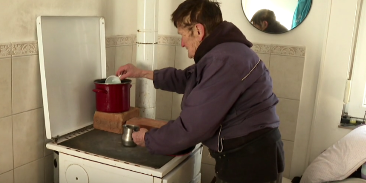 U Rupinama ostale samo dvije bake, bura nosi sve, a vode nemaju: ‘Sinko, dere’