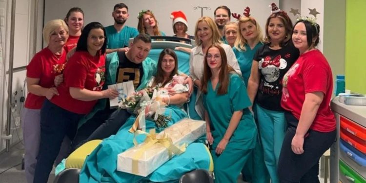 U prvoj minuti Nove godine rođena prva riječka beba u 2026. Dobro došla, Nikol!