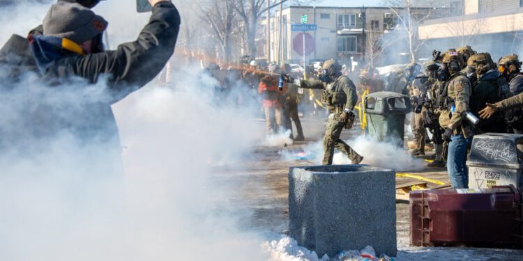 Ubojstva u Minneapolisu stavila fokus na Trumpovu imigracijsku politiku