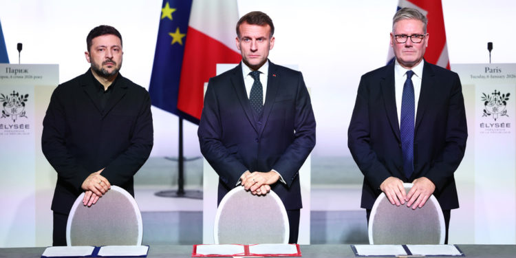 Ujedinjeno Kraljevstvo i Francuska objavile obveze vojnih jedinica za Ukrajinu — RT World News