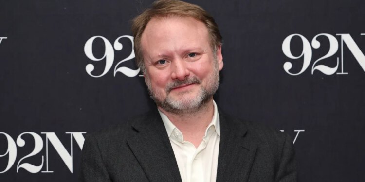 ‘Uplašio se’ — šefica Lucasfilma Kathleen Kennedy kaže da je Redatelj posljednjeg Jedija Rian Johnson odgodio snimanje još Ratova zvijezda zbog ‘mrežne negativnosti’
