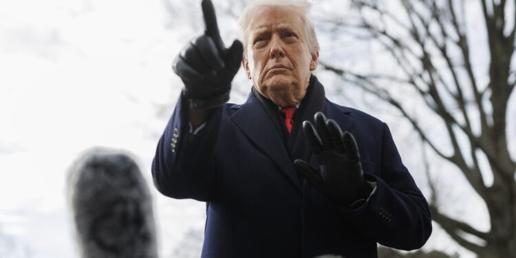 ‘Uvjerio sam se’ da ne bombardiram Iran – Trump — RT World News